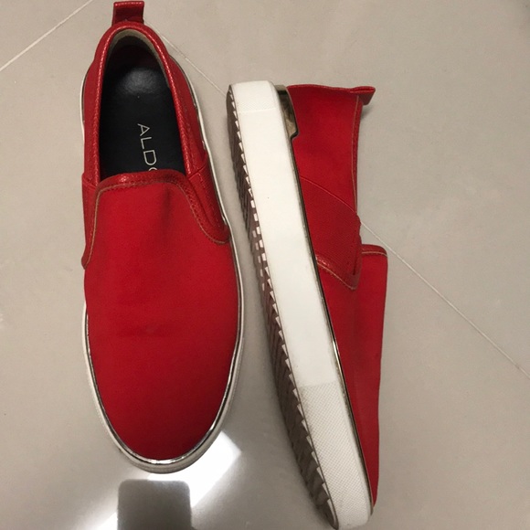 Shoes - Picture 2 of 3